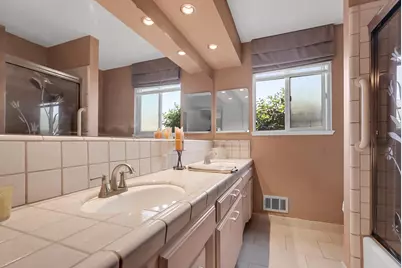 1109 Springcreek Dr, Modesto, CA 95355 - Photo 18