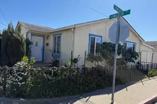 519 Lincoln St, Watsonville, CA 95076 - Photo 2