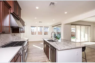 124 Basile Court, Lincoln, CA 95648 - Photo 12