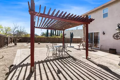 8710 McCade Lakes Drive, Stockton, CA 95212 - Photo 40