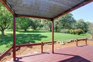 13740 Torrey Pines Dr, Auburn, CA 95602 - Photo 2