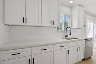 2228 Chambord Dr, Stockton, CA 95210 - Photo 8