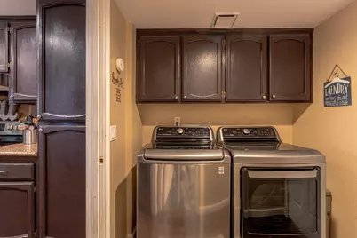 8809 Lemas Road, Sacramento, CA 95828 - Photo 18