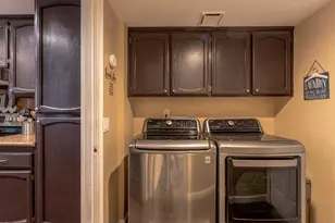 8809 Lemas Rd, Sacramento, CA 95828 - Photo 18