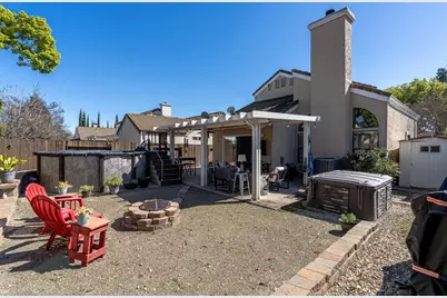 8809 Lemas Road, Sacramento, CA 95828 - Photo 32