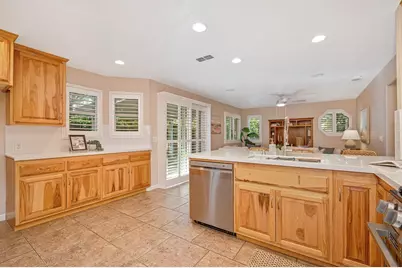 9170 Malden Court, Elk Grove, CA 95624 - Photo 4