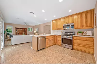9170 Malden Court, Elk Grove, CA 95624 - Photo 16