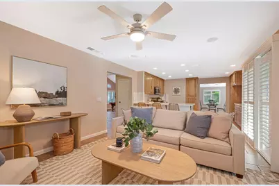 9170 Malden Court, Elk Grove, CA 95624 - Photo 6