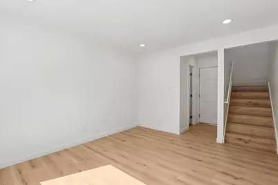 6028 Hollyhurst Way, Sacramento, CA 95823 - Photo 12