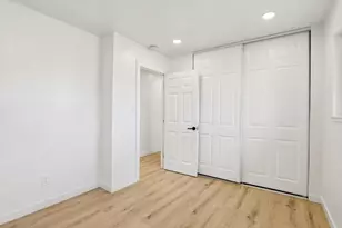 6028 Hollyhurst Way, Sacramento, CA 95823 - Photo 20