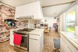 1731 Midway Dr, Woodland, CA 95695 - Photo 4