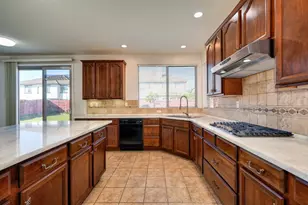 11833 Blushing Cir, Rancho Cordova, CA 95742 - Photo 18