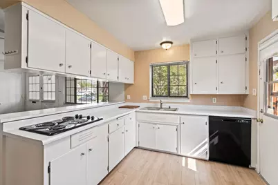 2517 El Vita Way, Carmichael, CA 95608 - Photo 4