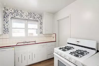 2315 Tyrolean Way, Sacramento, CA 95821 - Photo 8