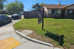 2640 52nd Ave, Sacramento, CA 95822 - Photo 2