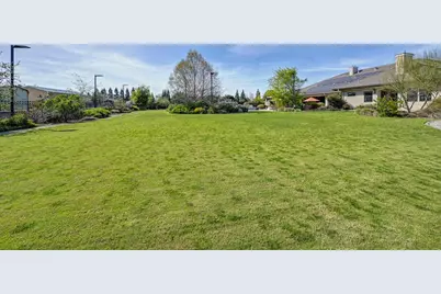 8617 Sleepy Hollow, Elk Grove, CA 95624 - Photo 76