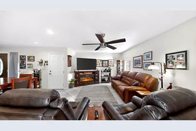 2140 Rochelle Avenue, Turlock, CA 95382 - Photo 8