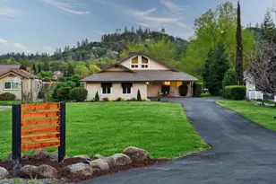 18209 Wildflower Dr, Penn Valley, CA 95946 - Photo 2