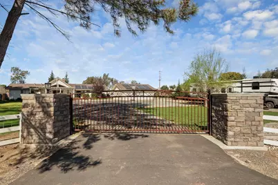 2539 E Woodson Road, Acampo, CA 95220 - Photo 4