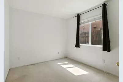 9510 Village Tree Drive, Elk Grove, CA 95758 - Photo 28