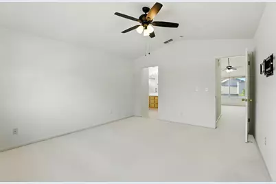 9510 Village Tree Drive, Elk Grove, CA 95758 - Photo 18