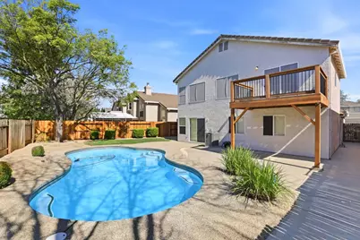 9510 Village Tree Drive, Elk Grove, CA 95758 - Photo 2