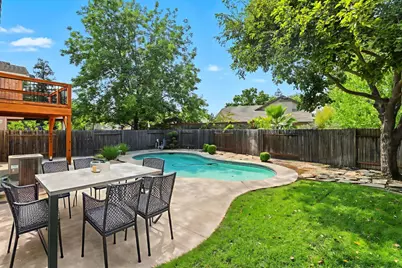 9510 Village Tree Drive, Elk Grove, CA 95758 - Photo 36