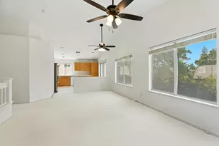 9510 Village Tree Dr, Elk Grove, CA 95758 - Photo 12