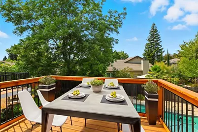 9510 Village Tree Drive, Elk Grove, CA 95758 - Photo 40