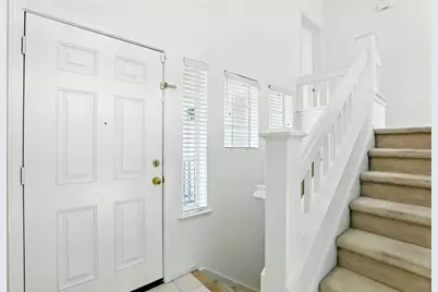 9510 Village Tree Drive, Elk Grove, CA 95758 - Photo 8