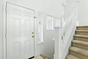 9510 Village Tree Dr, Elk Grove, CA 95758 - Photo 8