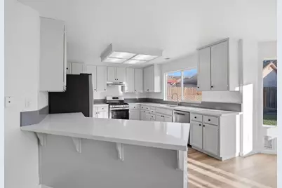 2808 Medinah Way, Modesto, CA 95355 - Photo 8