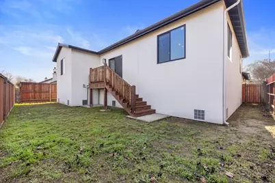 1121 Crater Avenue, Modesto, CA 95351 - Photo 40