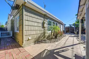 630 51st St, Sacramento, CA 95819 - Photo 36