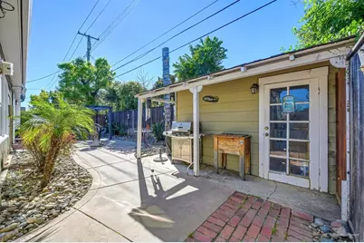 630 51st Street, Sacramento, CA 95819 - Photo 40