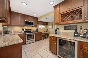 630 51st St, Sacramento, CA 95819 - Photo 4
