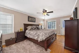 630 51st St, Sacramento, CA 95819 - Photo 32