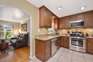630 51st St, Sacramento, CA 95819 - Photo 22