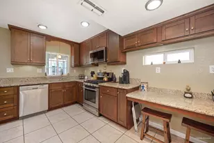 630 51st St, Sacramento, CA 95819 - Photo 22