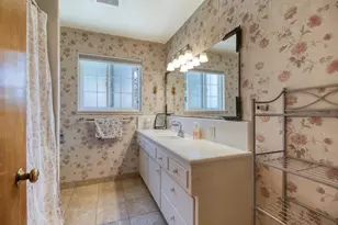 1036 Lakewood Ave, Modesto, CA 95355 - Photo 22