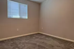 5733 39th St, Sacramento, CA 95824 - Photo 8