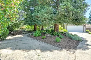 8530 Oak Harbour Ct, Fair Oaks, CA 95628 - Photo 6