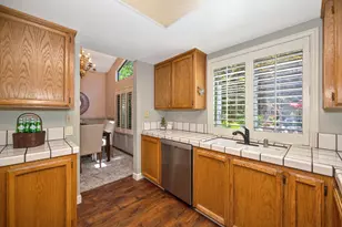 8530 Oak Harbour Ct, Fair Oaks, CA 95628 - Photo 18