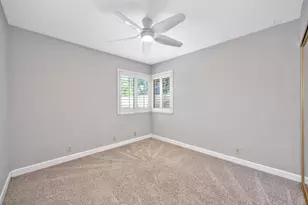 8530 Oak Harbour Ct, Fair Oaks, CA 95628 - Photo 32