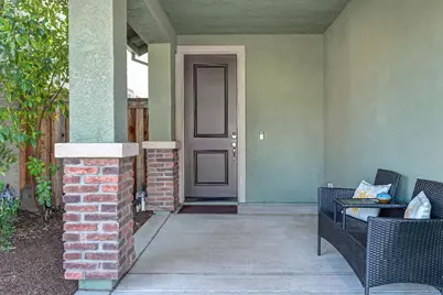 139 Clover Meadows Circle, Lincoln, CA 95648 - Photo 2