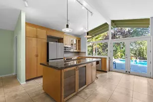 7613 Northeast Cir, Citrus Heights, CA 95610 - Photo 12