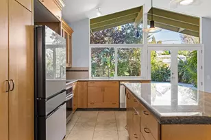 7613 Northeast Cir, Citrus Heights, CA 95610 - Photo 4