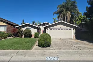 2523 Rose Marie Ln, Stockton, CA 95207 - Photo 2