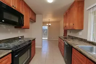 2523 Rose Marie Ln, Stockton, CA 95207 - Photo 4