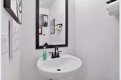 12175 Coal Creek Way, Rancho Cordova, CA 95742 - Photo 22